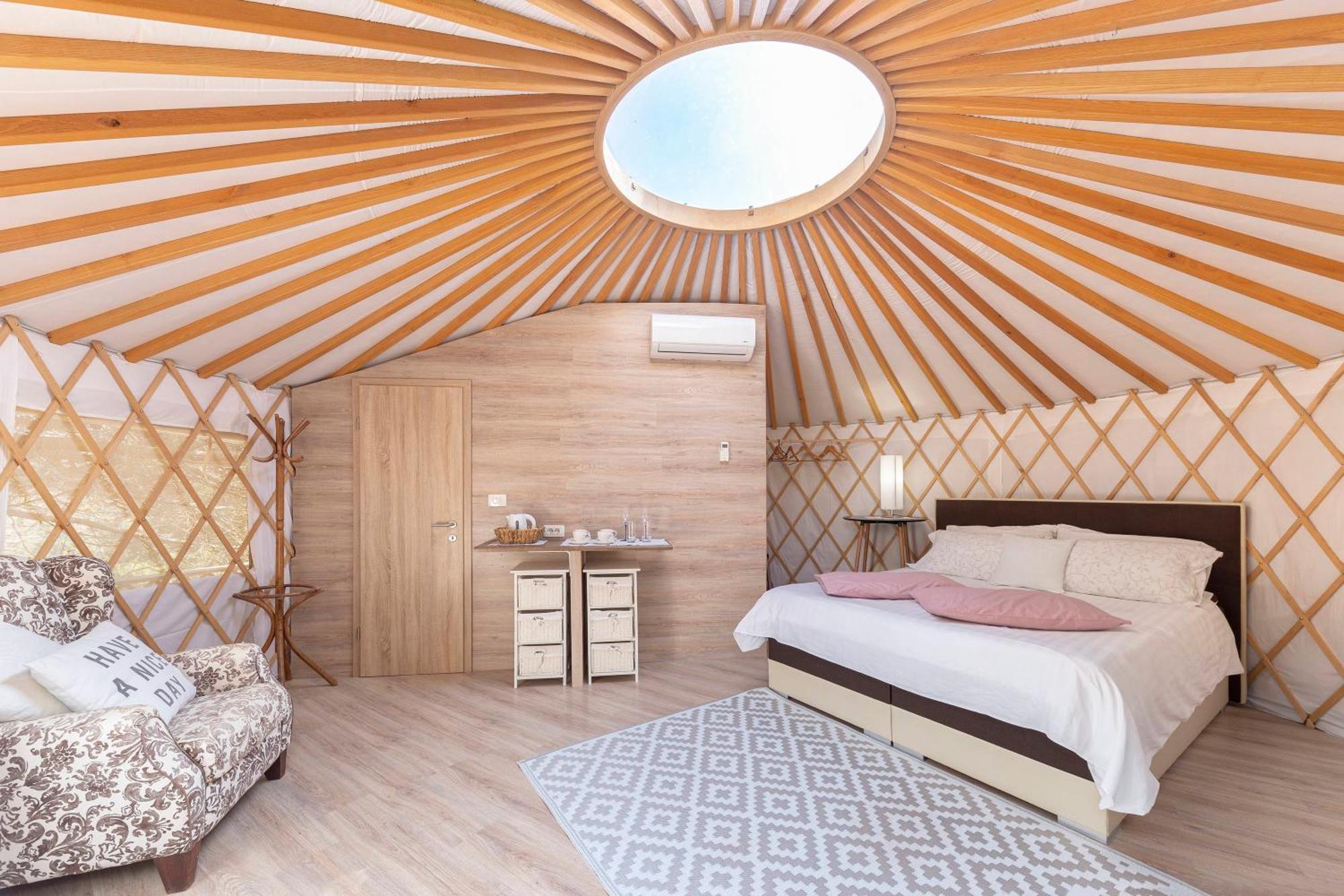 L.Stile Glamping Hotel Portoroz Bagian luar foto